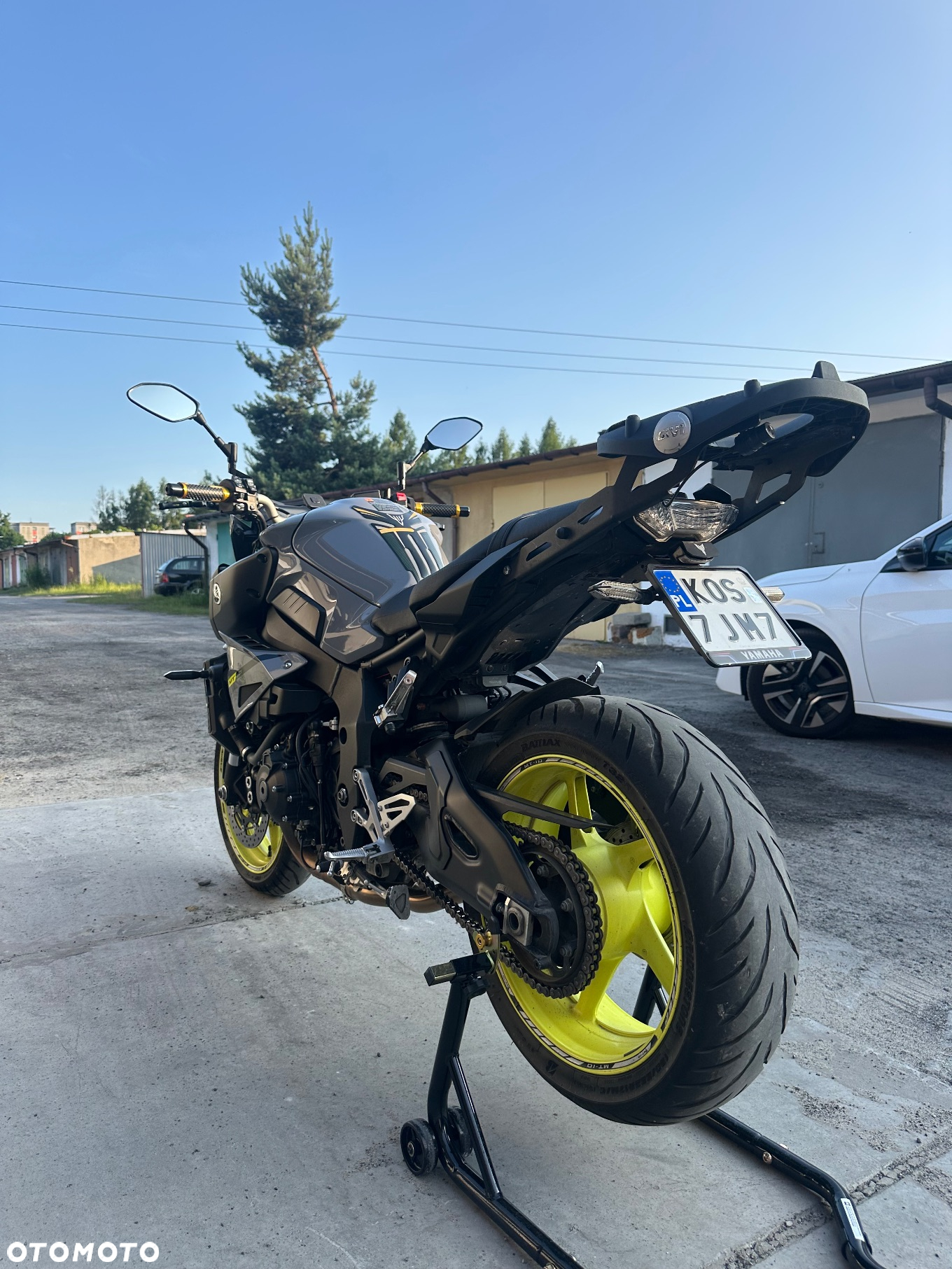 Yamaha MT - 6