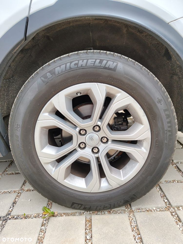 Land Rover Discovery Sport 2.0 P200 mHEV S - 3