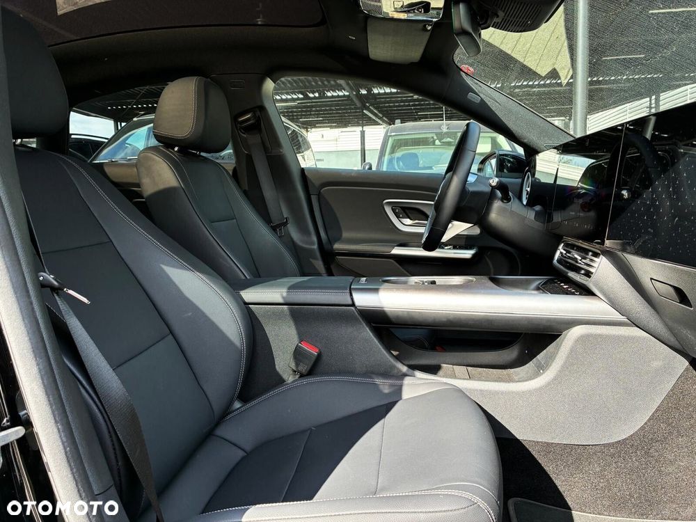 Mercedes-Benz CLA 200 mHEV 8G-DCT - 16