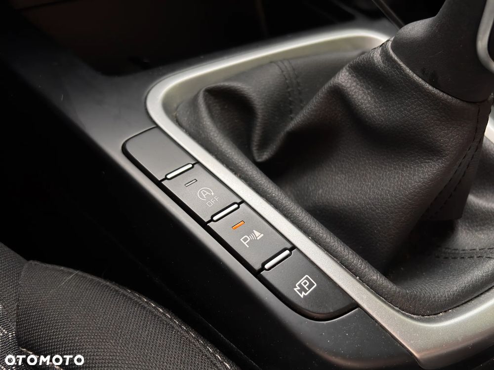Kia Ceed 1.5 T-GDI M - 8