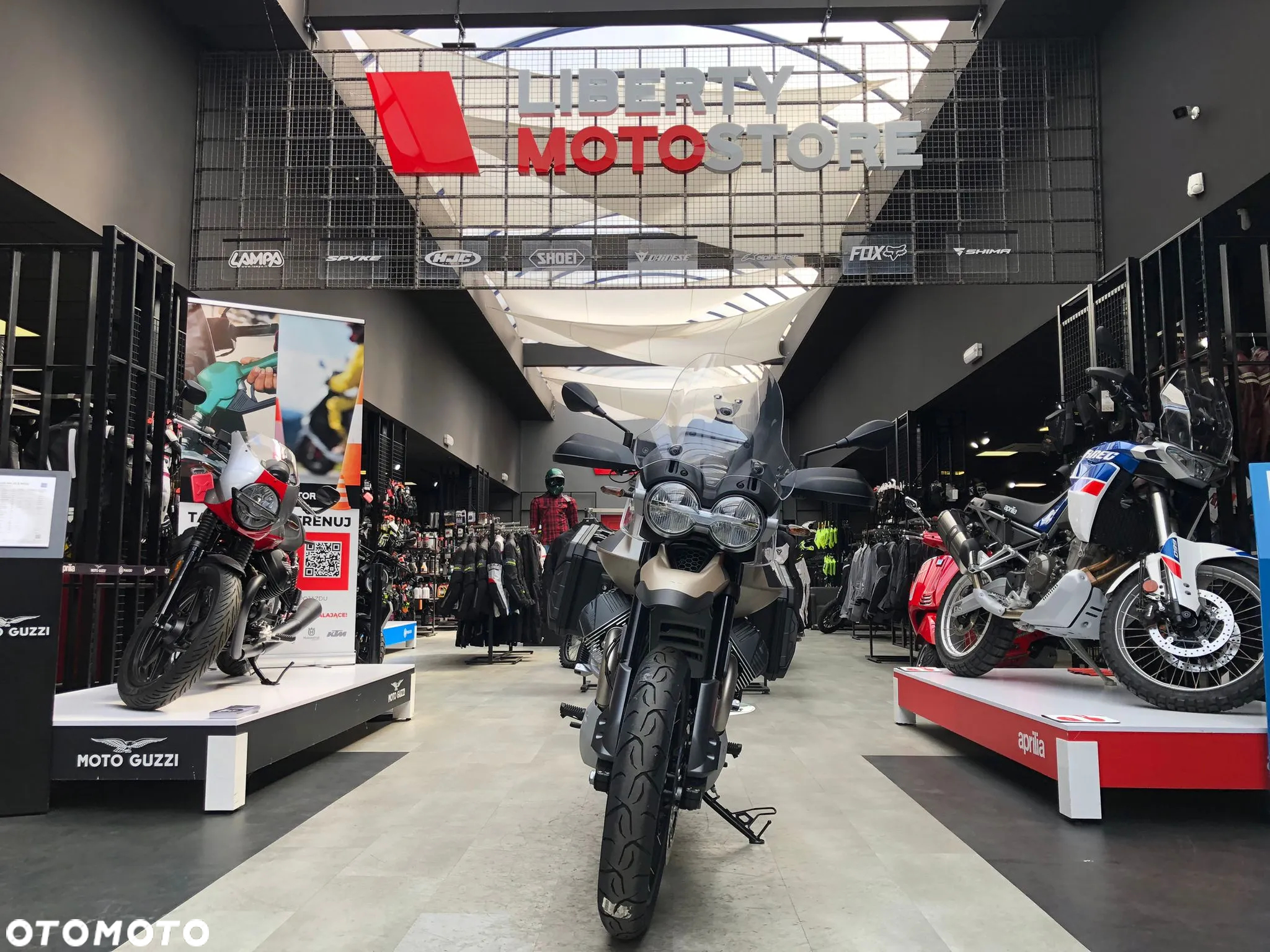 Moto Guzzi V85 - 10