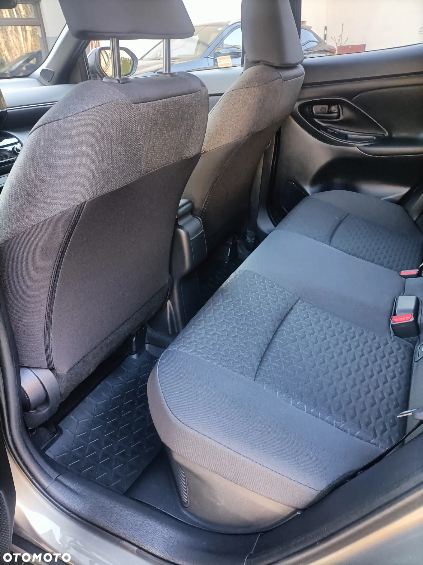 Toyota Yaris Cross Hybrid 1.5 Comfort - 12