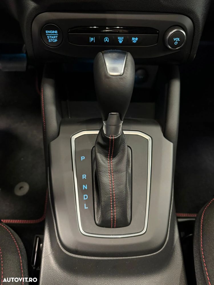 Ford Focus 1.0 EcoBoost Hybrid Aut. ST-LINE X - 9