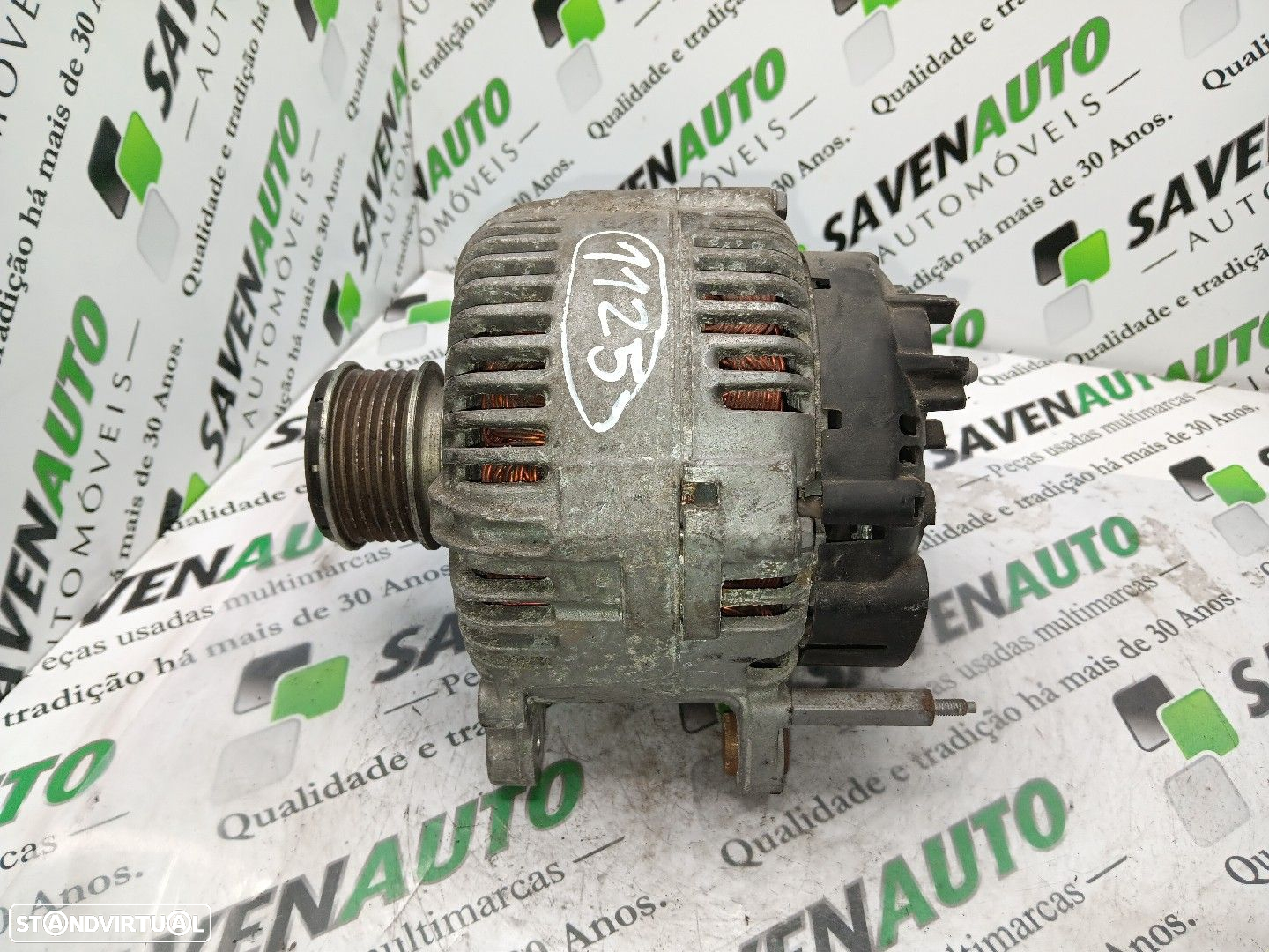 Alternador Volkswagen Passat (3C2) - 4