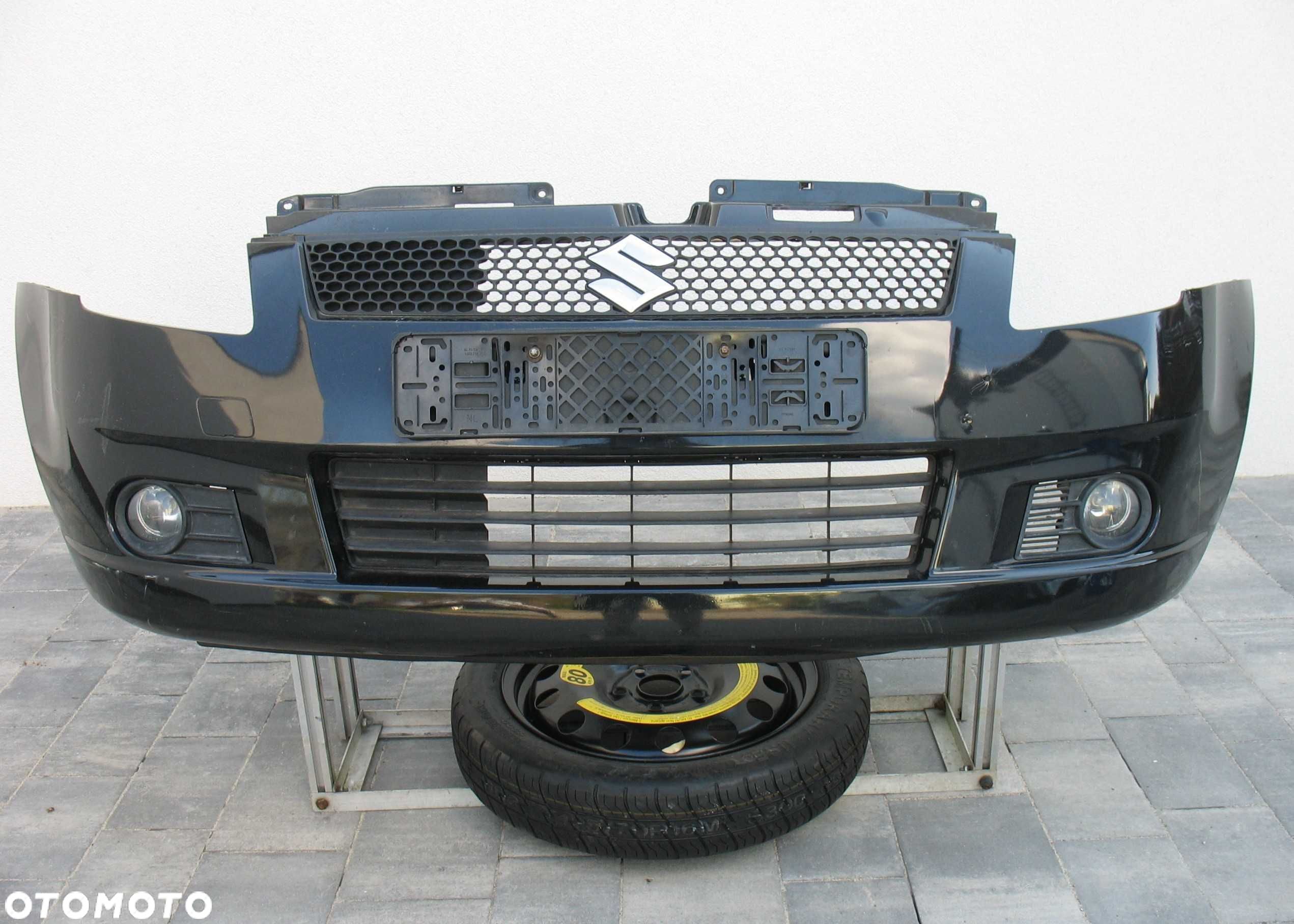 Suzuki Swift 4 IV zderzak przód lakier ZJC - 1