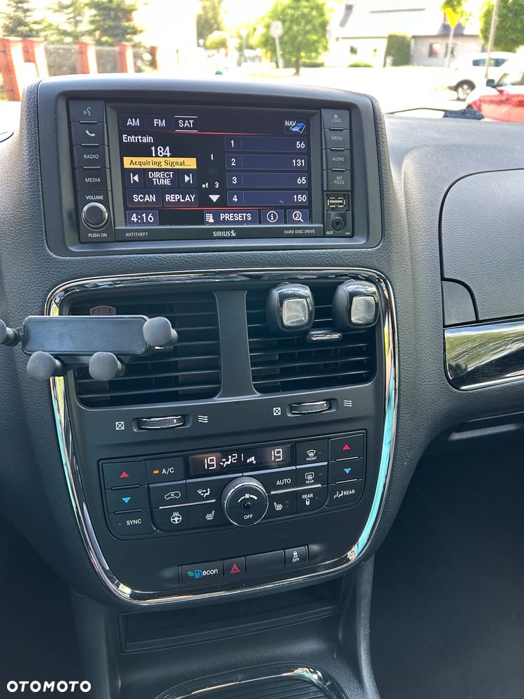 Dodge Grand Caravan ver-3-6-r-t - 37