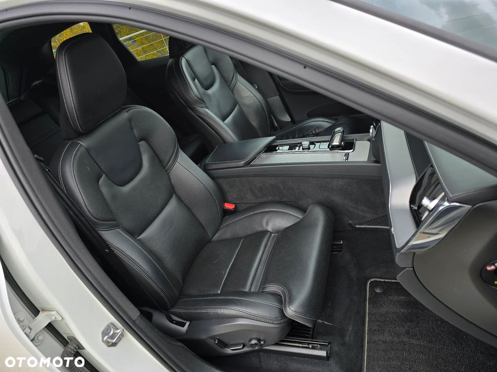 Volvo XC 60 T8 AWD Recharge Geartronic Inscription - 20