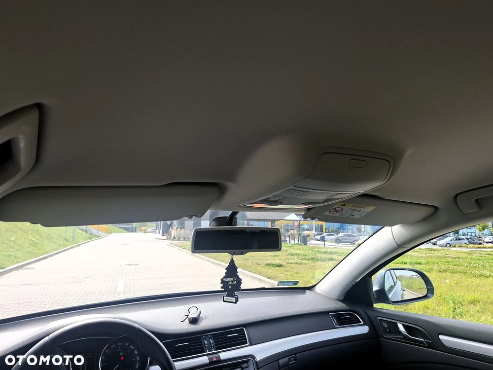 Skoda Superb 2.0 TDI 4x4 Elegance Outdoor DSG - 14