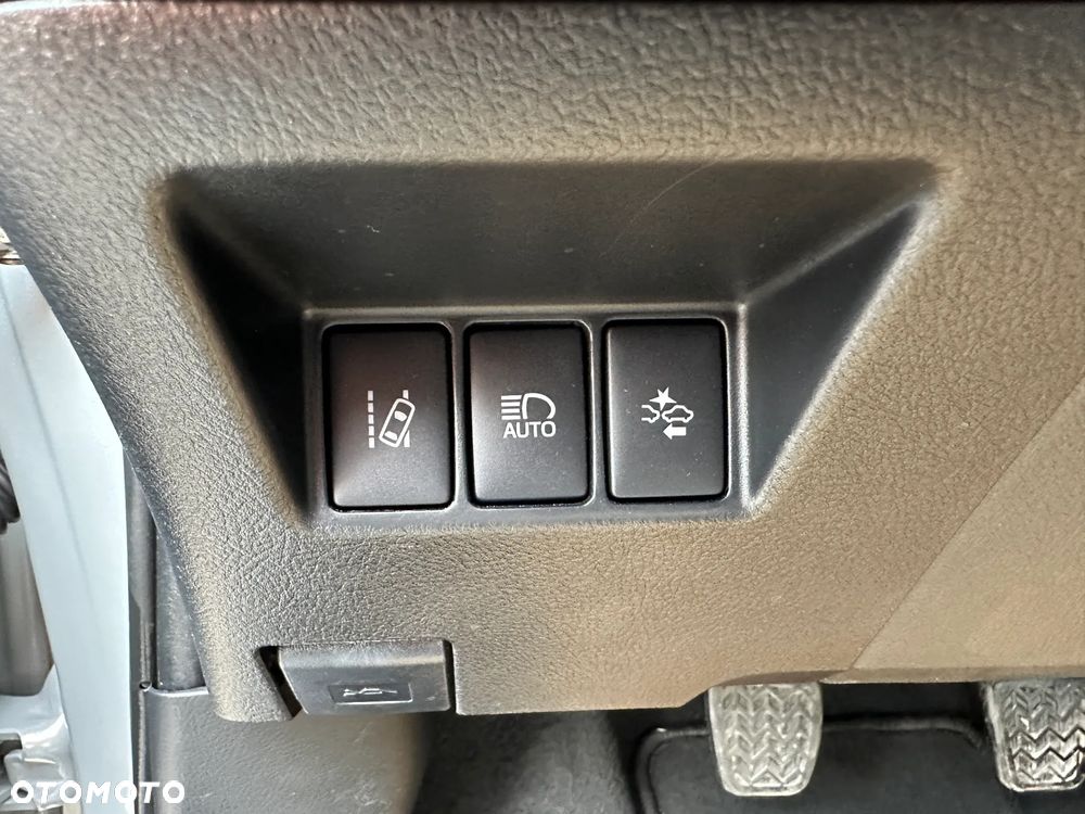 Toyota Yaris 1.5 Life - 11