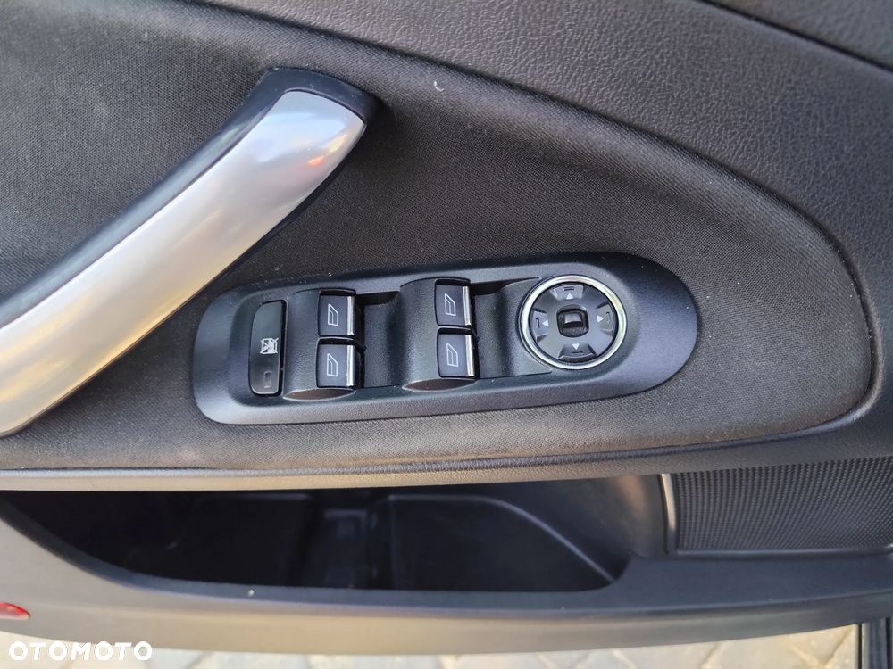 Ford Mondeo 2.0 TDCi Titanium - 18