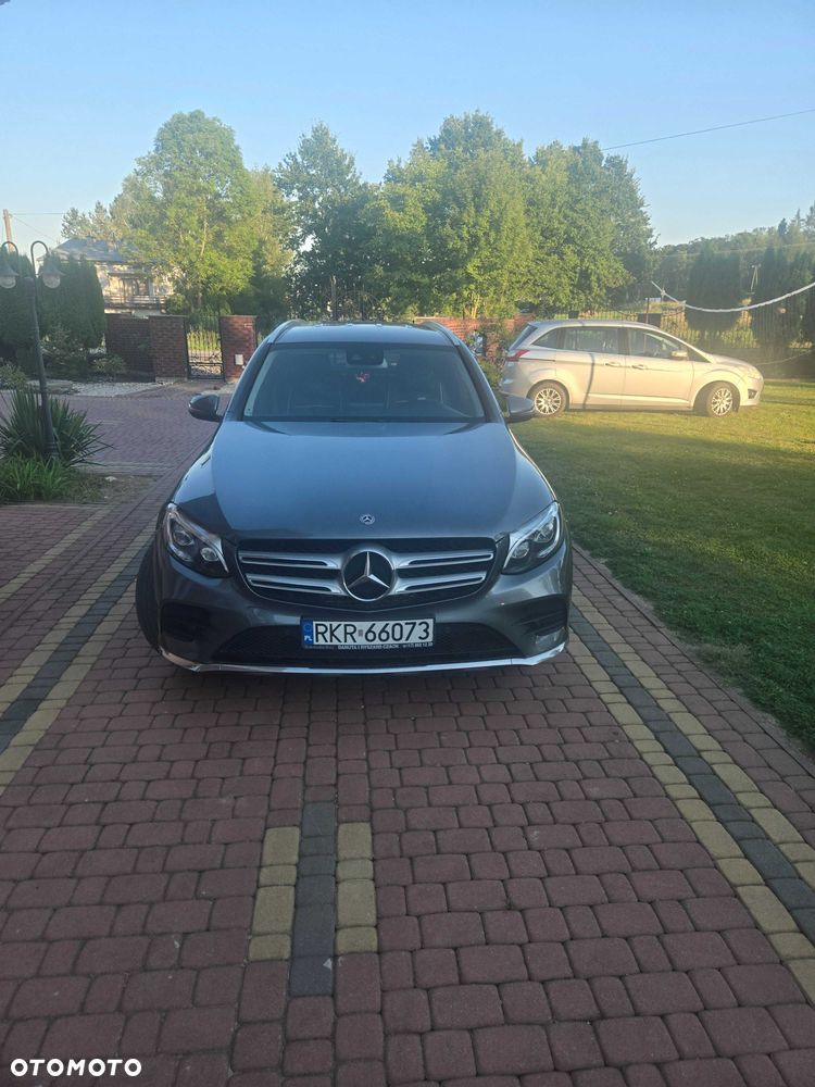 Mercedes-Benz GLC - 1