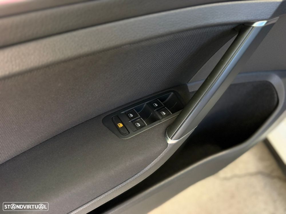 VW Golf 2.0 TSI GTI DSG Performance - 17