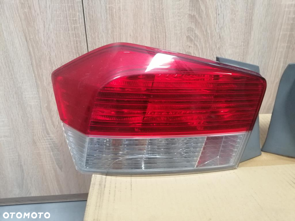 Honda City II 2 lampa tył prawa lewa - 2