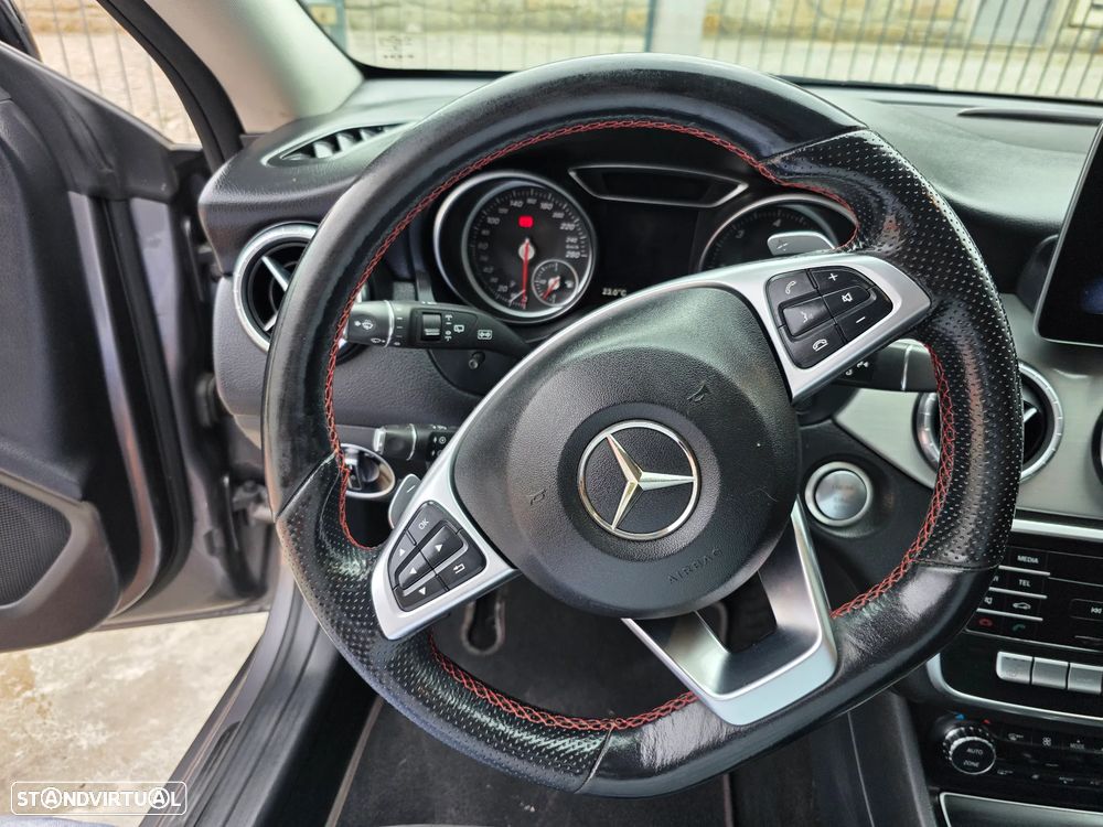 Mercedes-Benz CLA 200 CDI AMG Line Aut. — fotografia 14