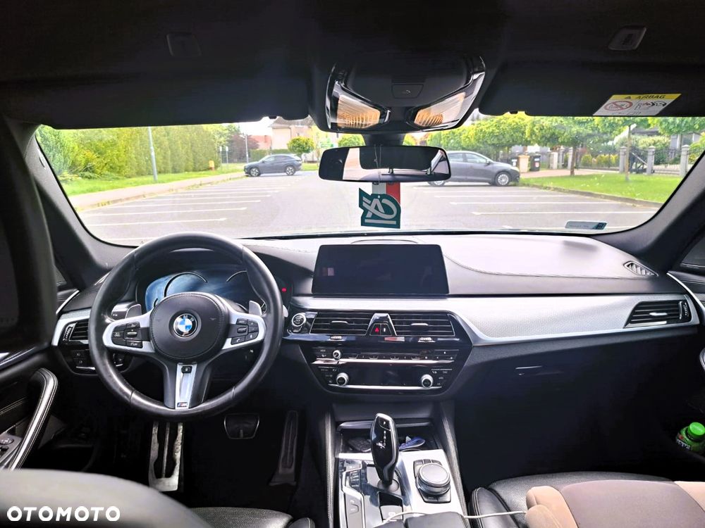 BMW Seria 5 540d xDrive - 10