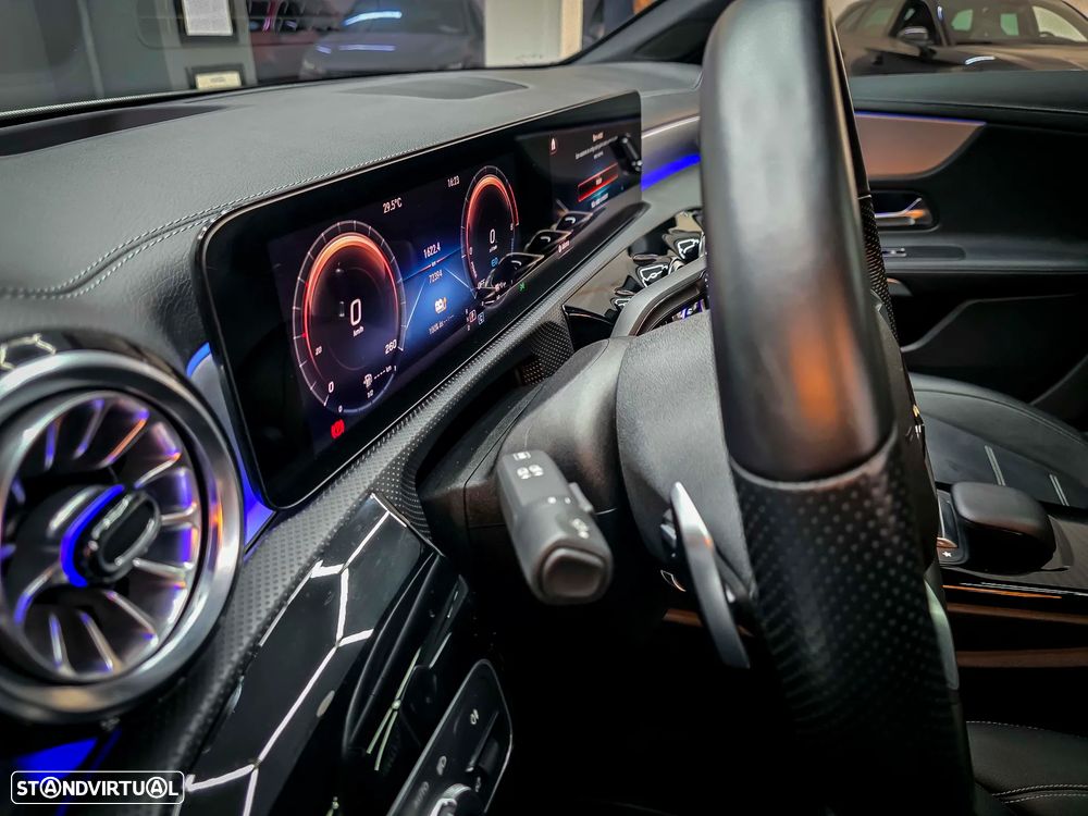 Mercedes-Benz CLA 250 e 8G-DCT AMG Line Advanced Plus - 24