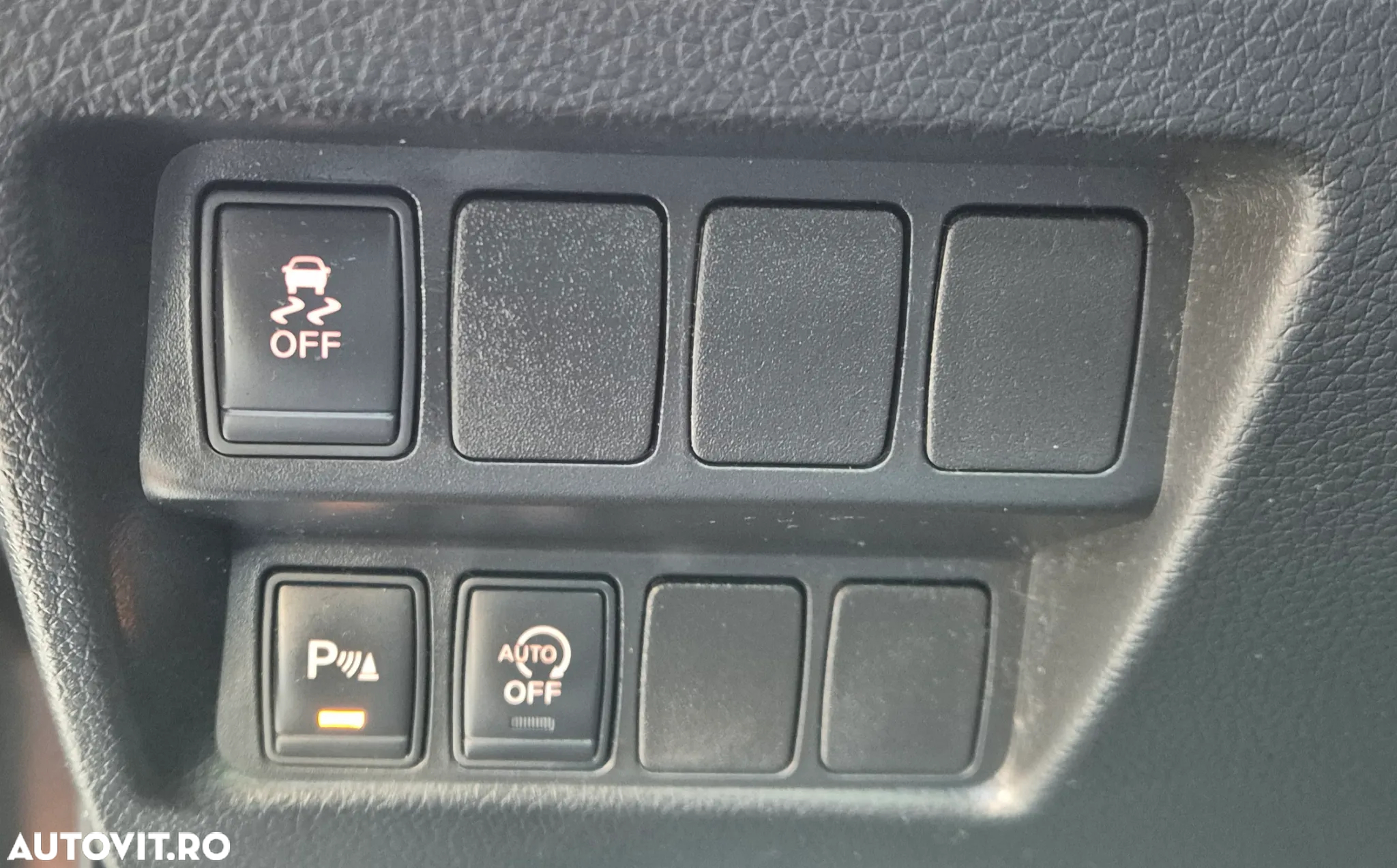 Nissan Qashqai 1.5 DCI N-Connecta - 11