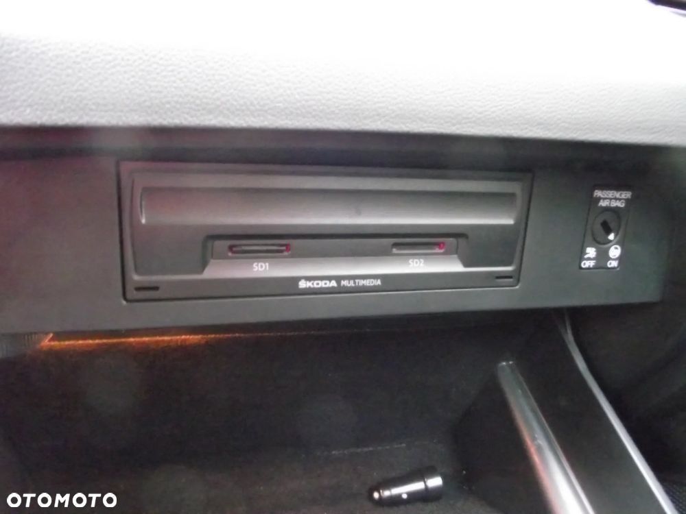 Skoda Octavia 1.5 TSI ACT Style DSG - 34