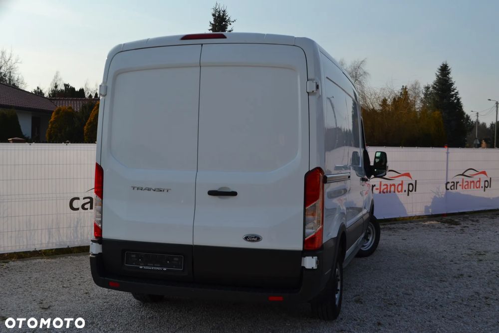 Ford Transit - 12