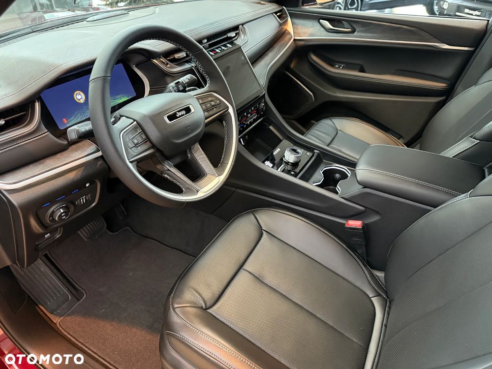 Jeep Grand Cherokee - 2