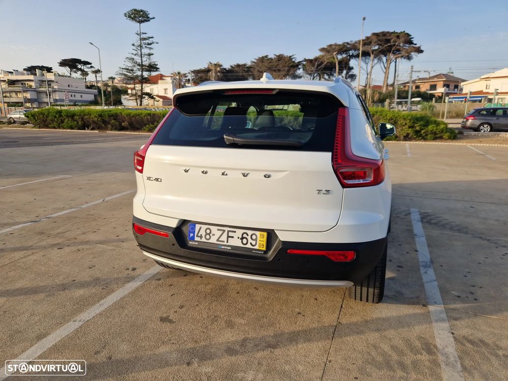 Volvo XC 40 1.5 T3 Momentum Plus - 6
