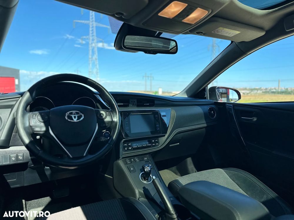 Toyota Auris 1.8 L VVT-i Sol+ - 14
