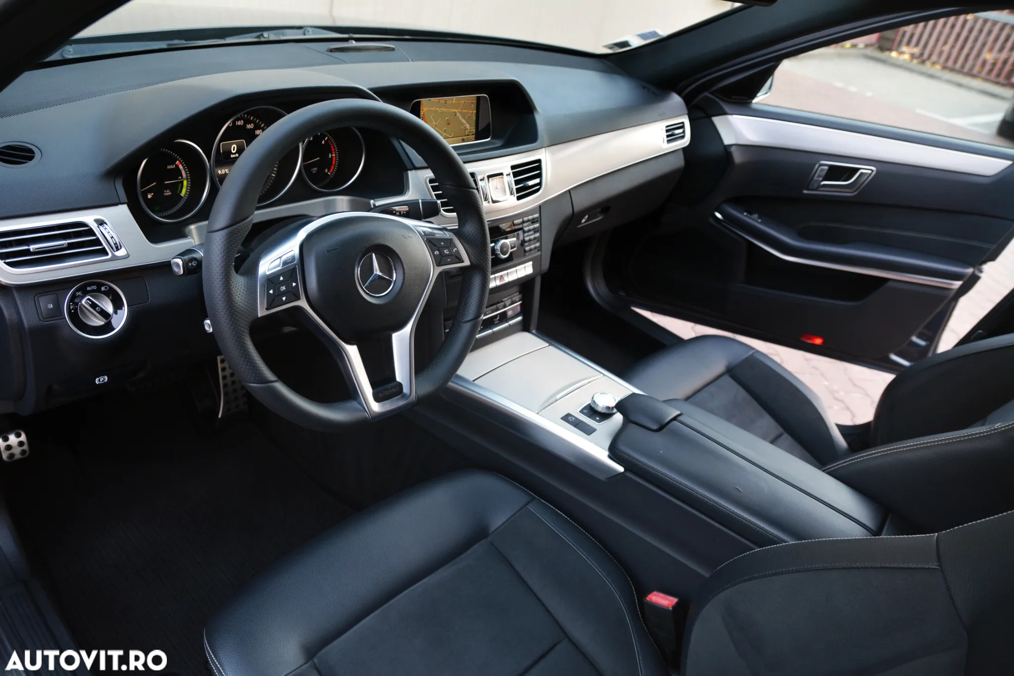 Mercedes-Benz E - 10