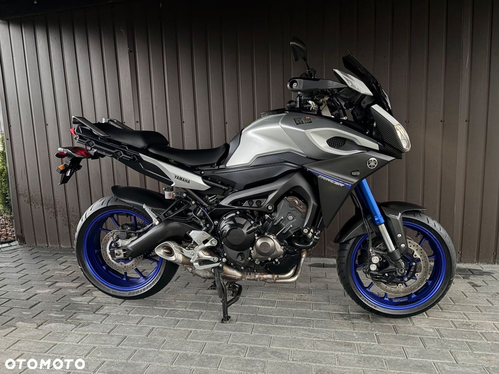 Yamaha MT - 32