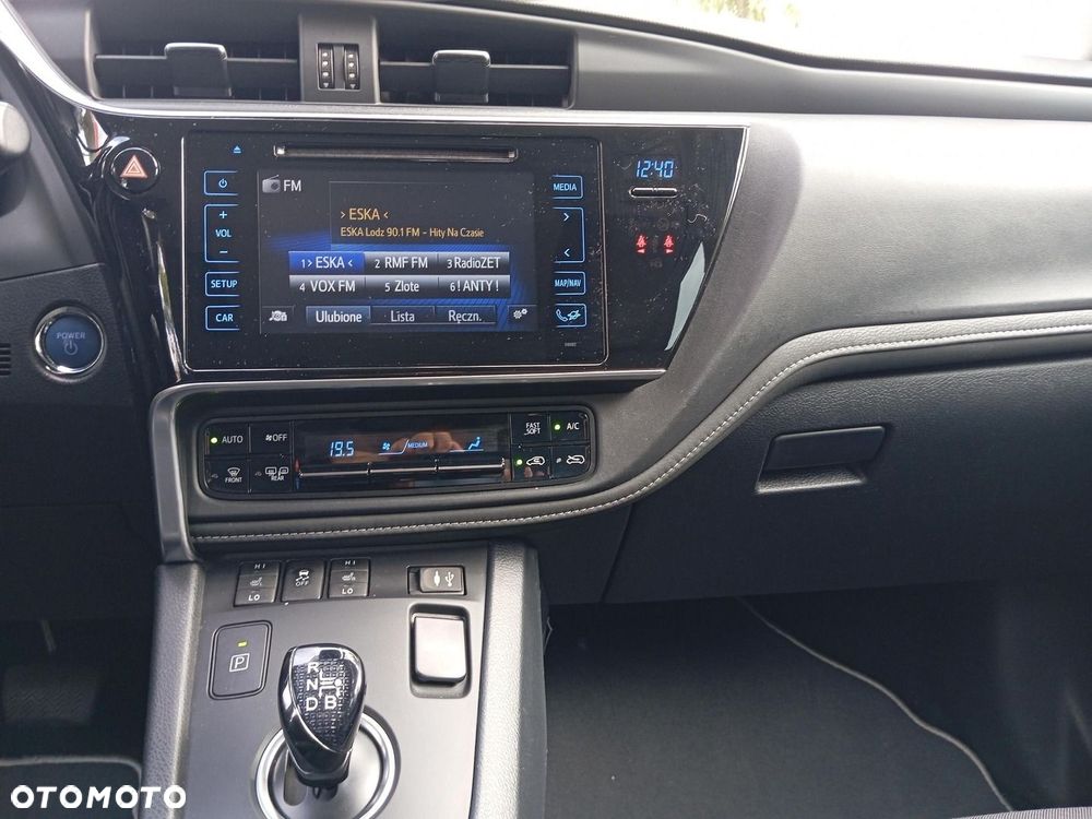 Toyota Auris Hybrid 135 Premium - 14