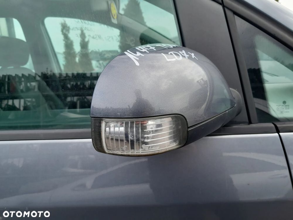 VW TOURAN LUSTERKO PRAWE PRZEDNIE PRAWY PRZÓD KOLOR: LD7X - 3
