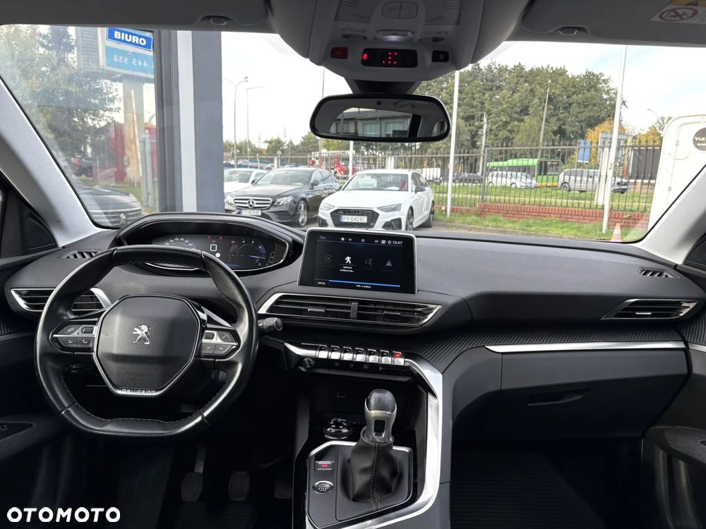 Peugeot 5008 1.5 BlueHDi Allure S&S - 24