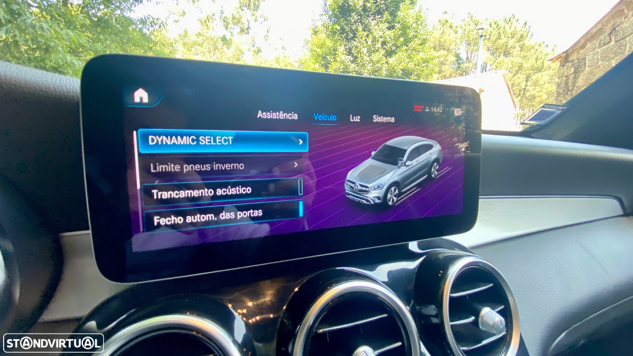 Mercedes-Benz GLC 200 Coupe d 4Matic 9G-TRONIC AMG Line Advanced - 23