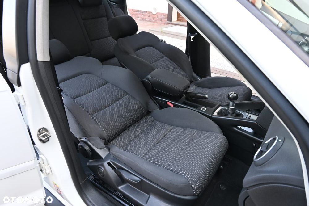 Audi A3 Sportback 2.0 TDI DPF quattro Attraction - 27