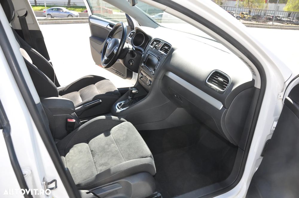 Volkswagen Golf 1.4 TSI DSG Exclusive - 23