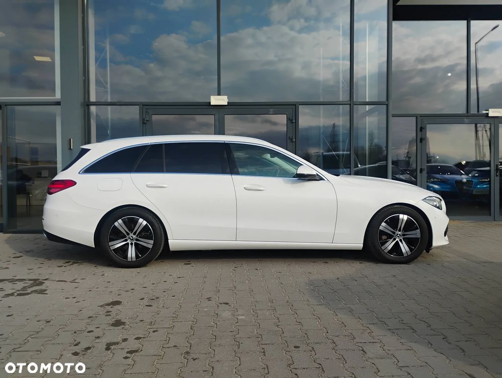 Mercedes-Benz Klasa C 180 mHEV Avantgarde - 4