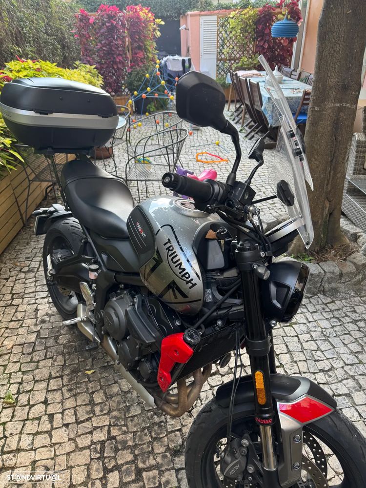 Triumph Trident - 4