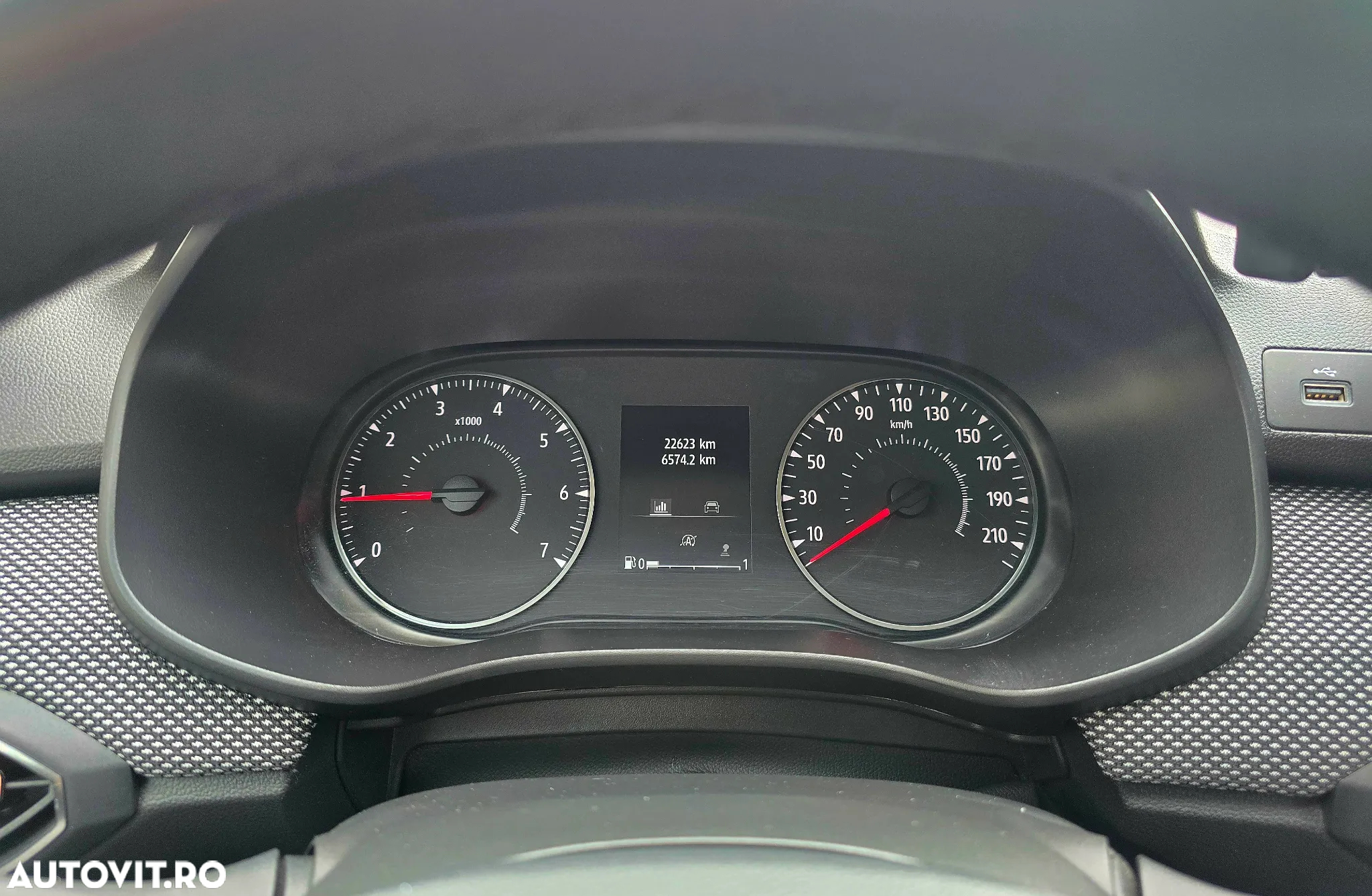 Dacia Sandero Stepway TCe 90 MT6 Comfort - 31