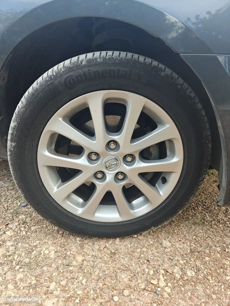 Mazda 3 Hatchback - 13