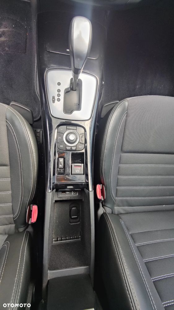 Renault Laguna dCi 175 FAP Bose Edition - 16