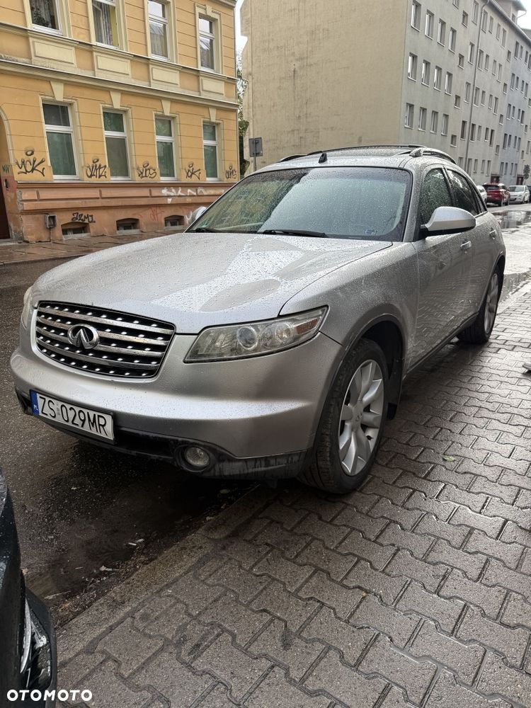 Infiniti FX - 1