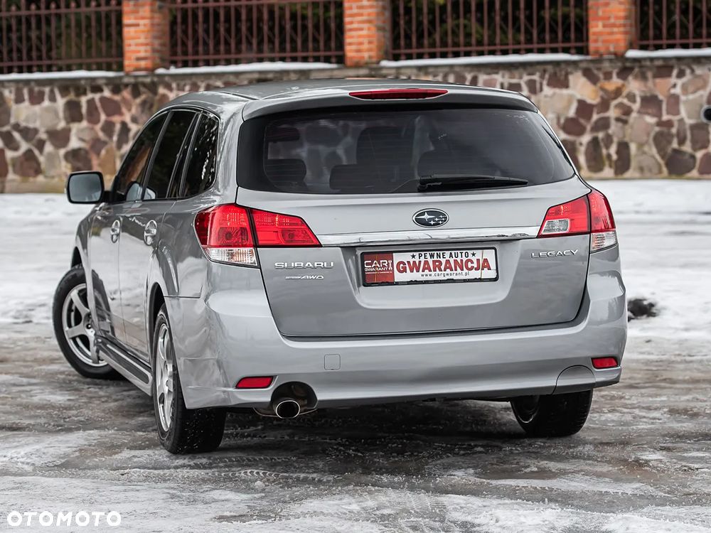 Subaru Legacy - 12