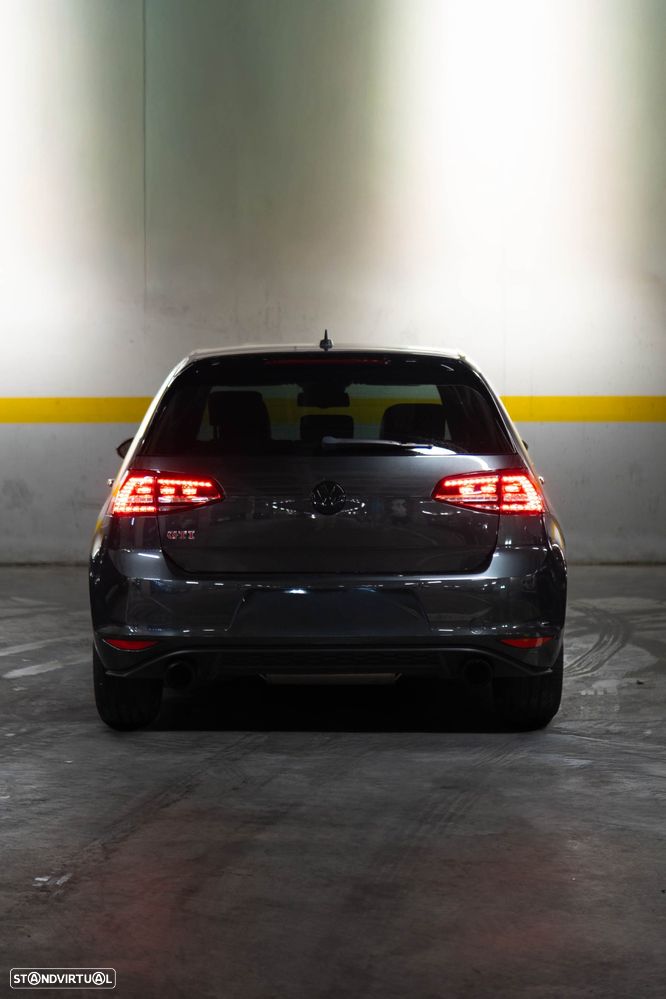 VW Golf GTI Performance BlueMotion DSG - 14