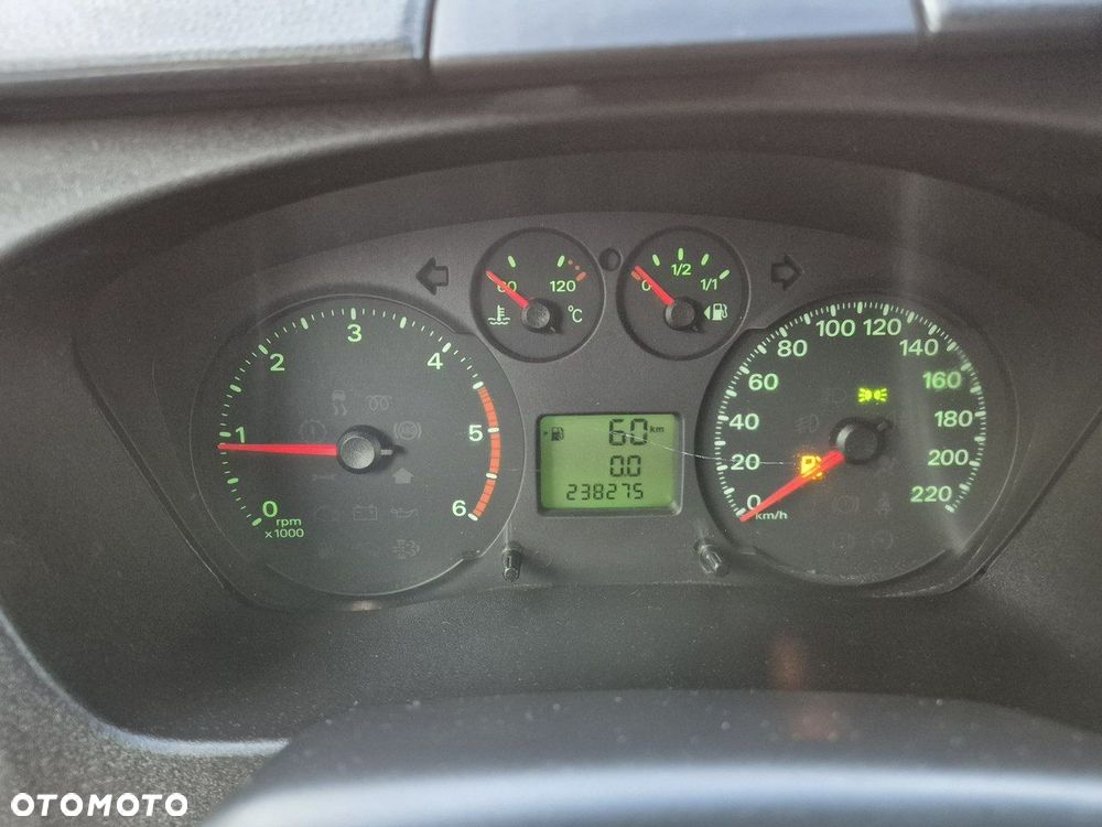 Ford Transit - 19