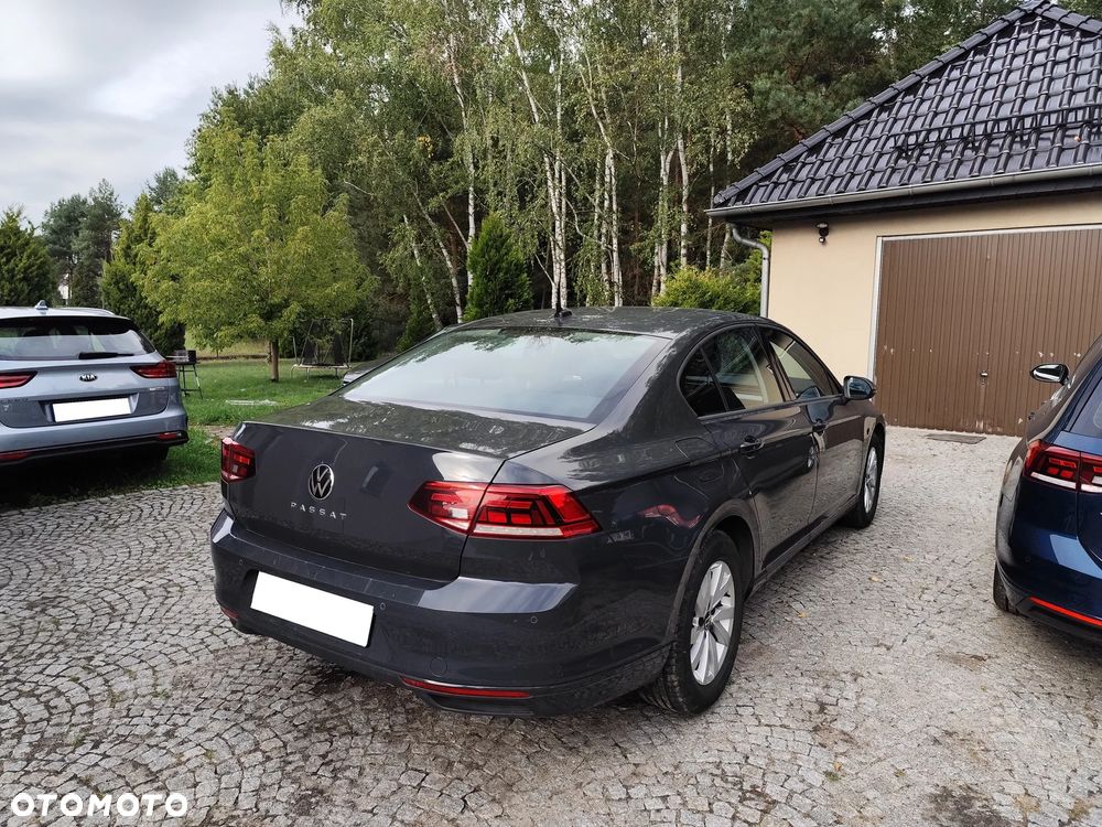 Volkswagen Passat - 3