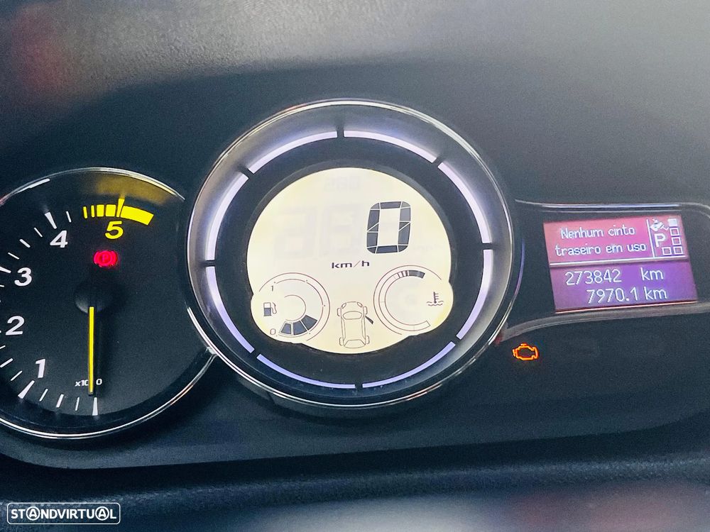 Renault Mégane Sport Tourer - 10