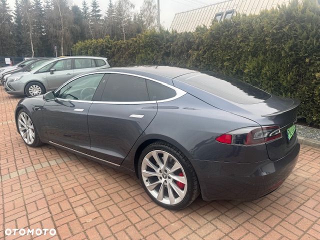 Tesla Model S Performance - 7