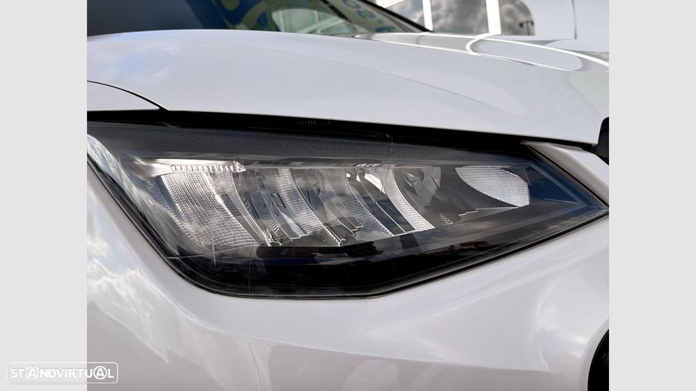 SEAT Arona 1.0 TSI Xcellence - 9