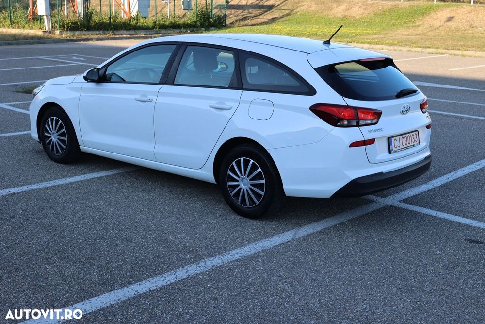 Hyundai i30 1.6 CRDI Select - 27