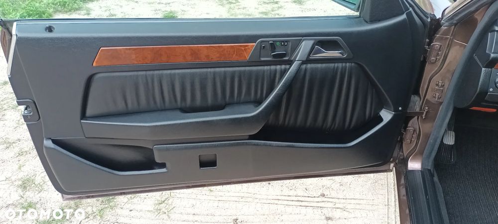 Mercedes-Benz W124 (1984-1993) - 16