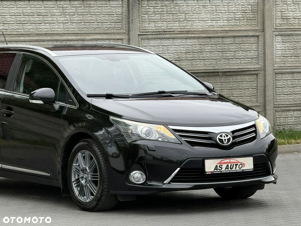 Toyota Avensis 1.8 Executive - 27